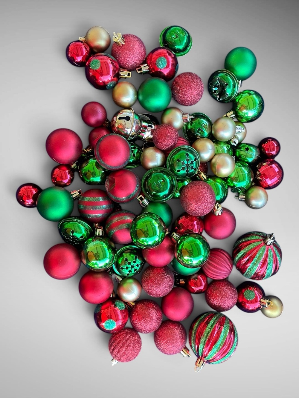 Vintage Christmas Ornaments 73 Pc Lot Red Green Gold Balls Bells Holiday